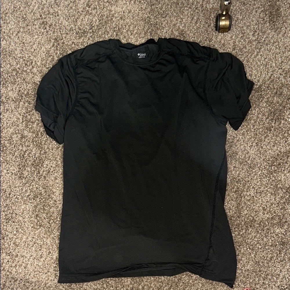 Columbia Black Short Sleeve Tee Classic Crew Neck